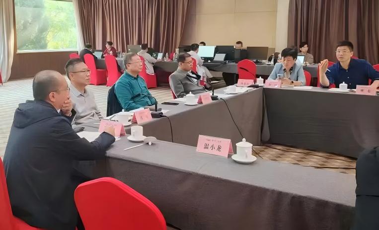 航天科技集团首席信息官王国庆赴AV...